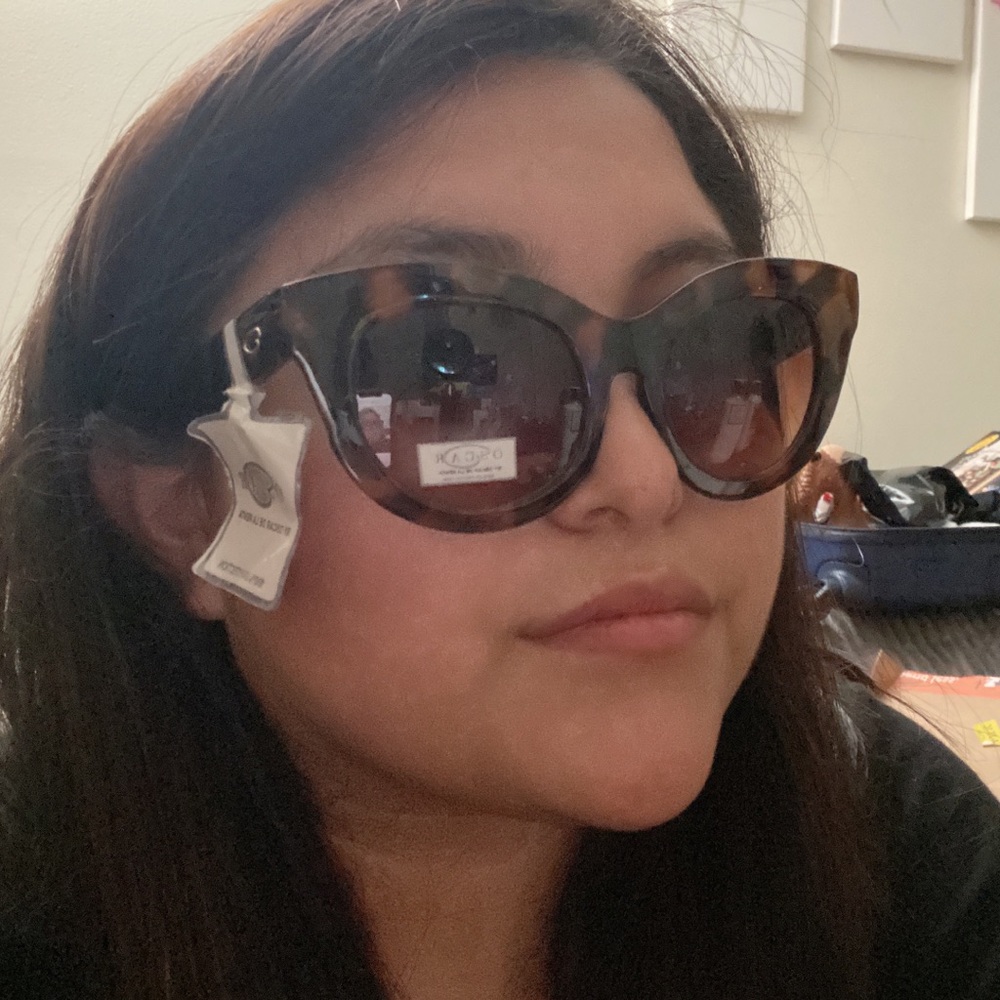 Oscar de la Renta glasses